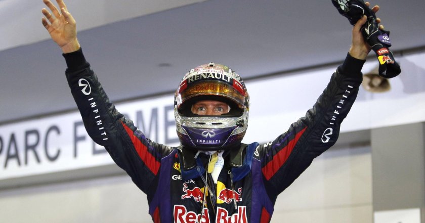 Себастьян Феттель ред Булл