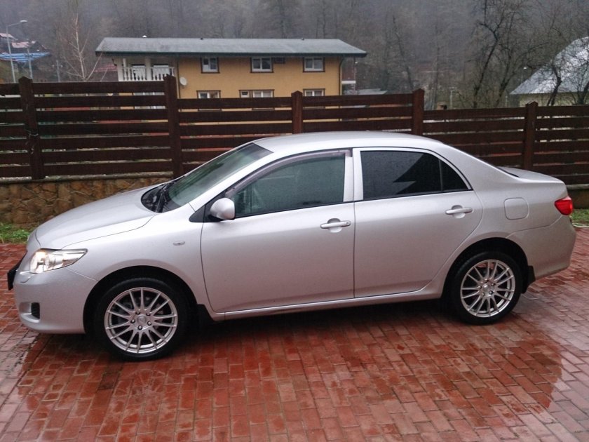 Toyota Corolla e150 r17