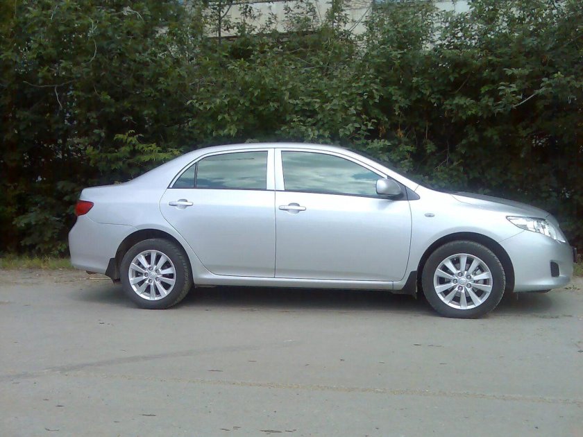 Тойота Королла 2010 на литье