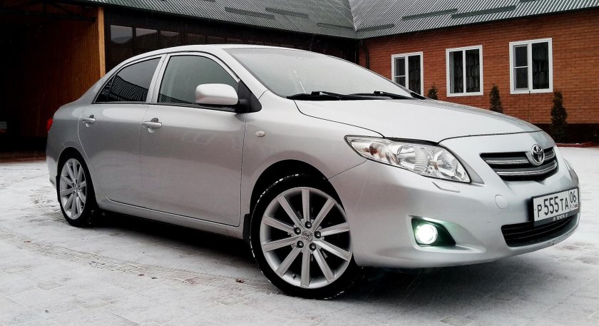 Тойота Королла е150 2008