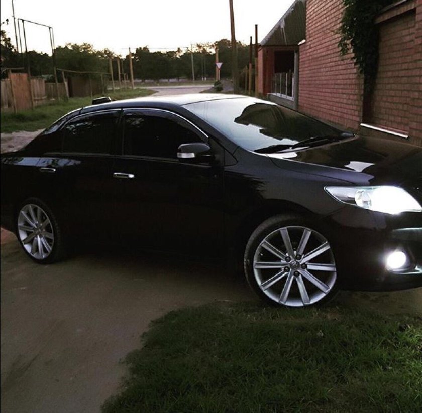 Toyota Corolla 150 r17