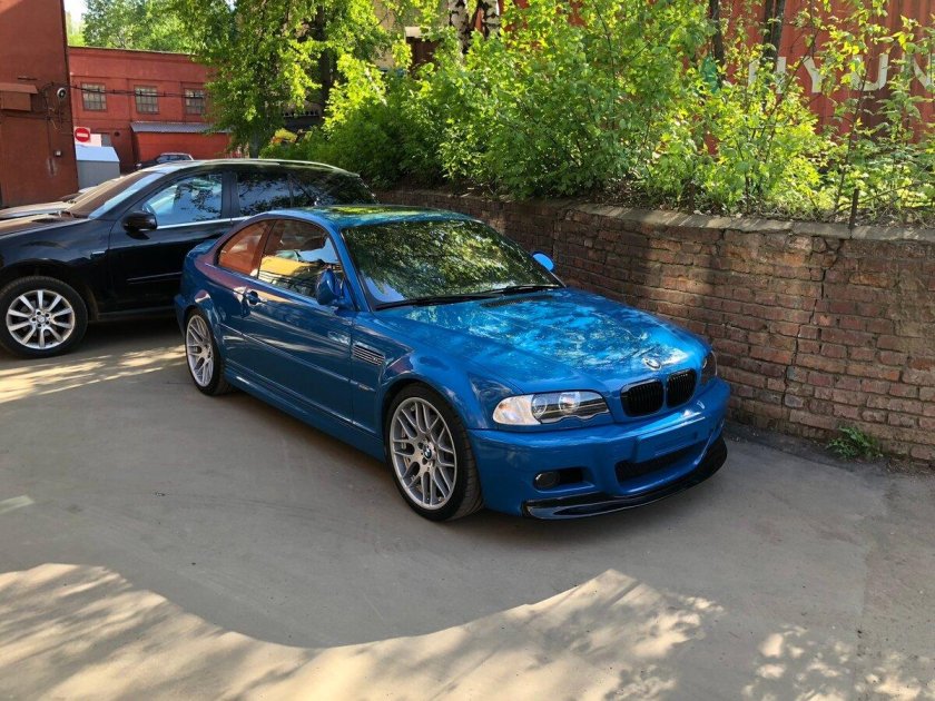E46 купе голубая