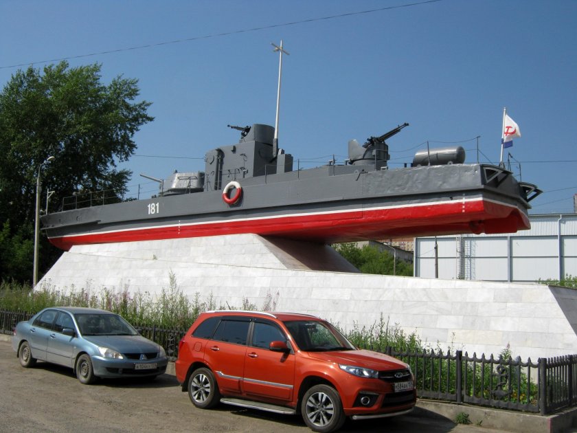 Памятник "бронекатер АК-454" Пермь