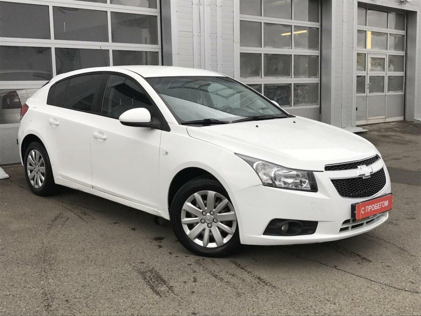Chevrolet Cruze 2012 белый