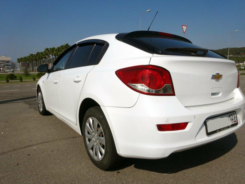 Chevrolet cruze хэтчбек 2015