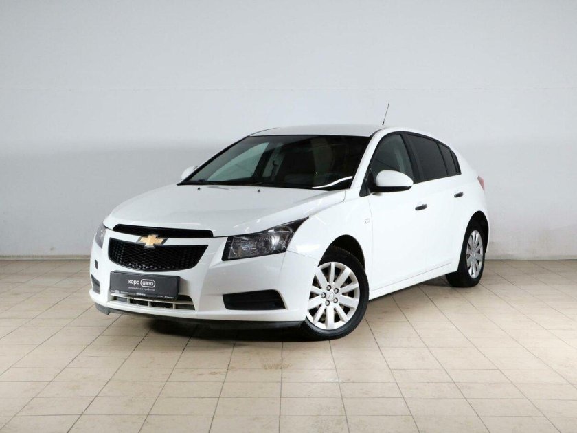 Chevrolet Cruze 2012 белый