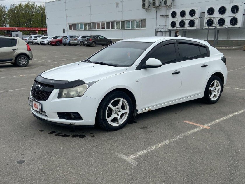 Шевроле круз хэтчбек 2012