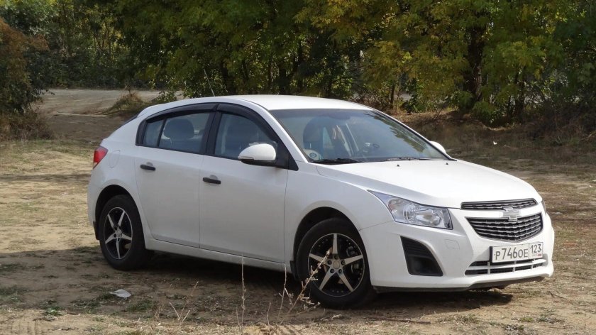 Chevrolet Cruze 2014 хэтчбек