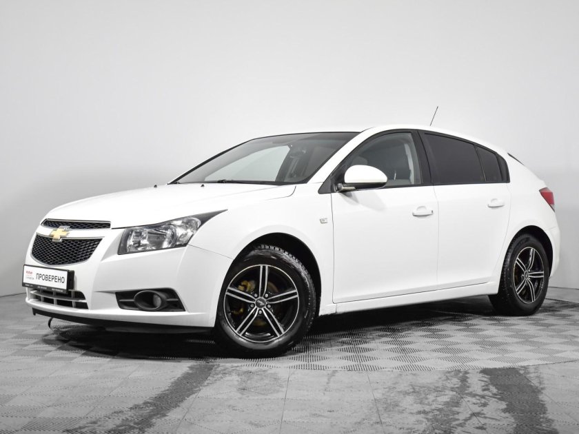 Шевроле круз хэтчбек 2012 белый