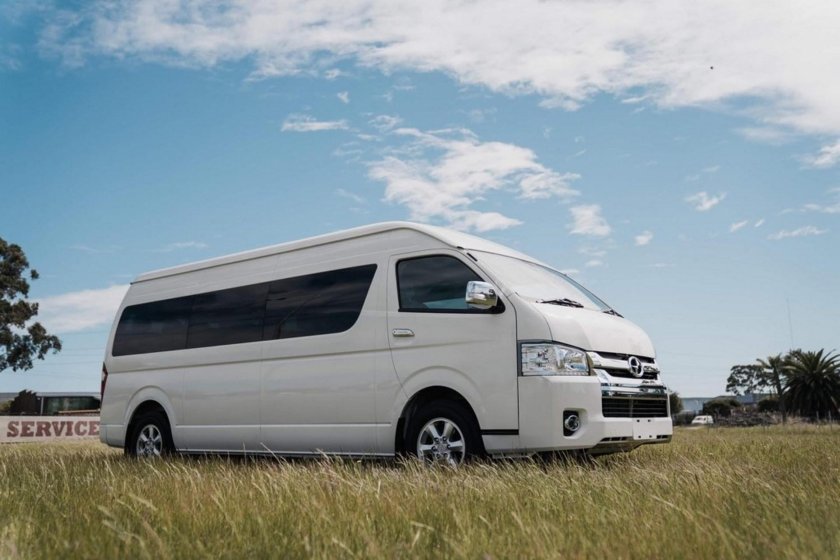 Toyota Hiace 2022