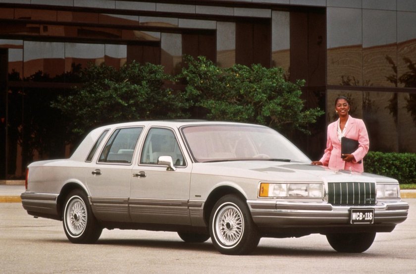 Линкольн Таун кар 1989