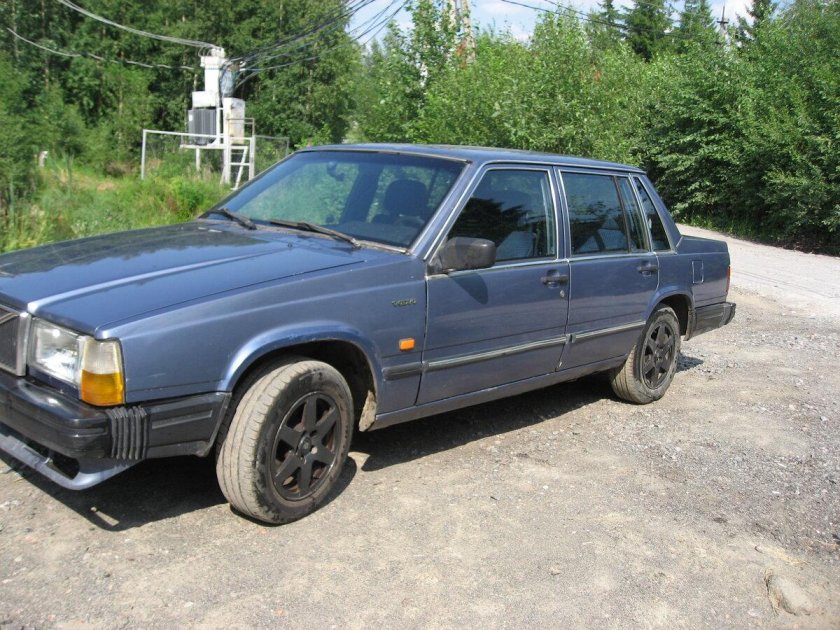 Volvo 740 2.3