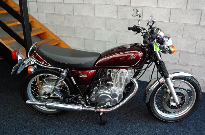 Yamaha sr400