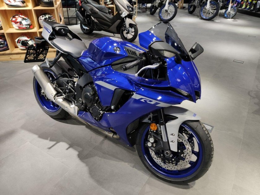 Yamaha r1 2020