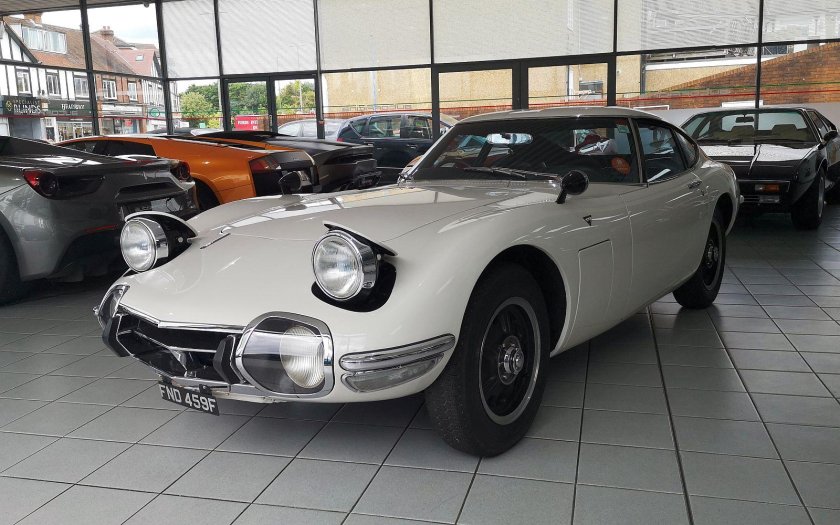 Toyota 2000gt