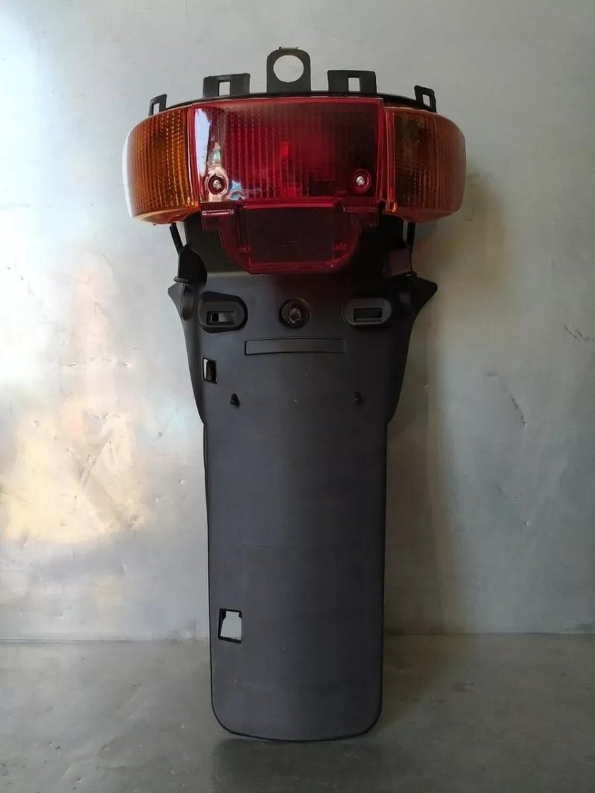 Стоп сигнал на Yamaha jog Aprio