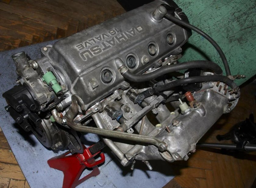 Мотор Дайхатсу Рокки