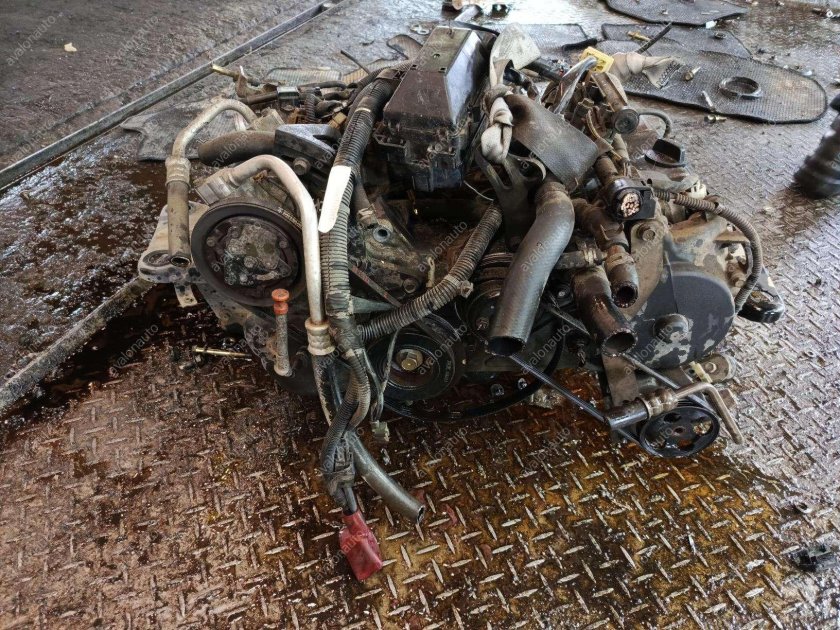 Запчасти двигателя