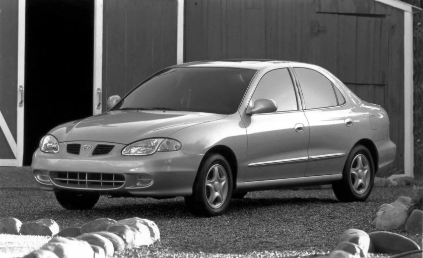 Hyundai Elantra 2000