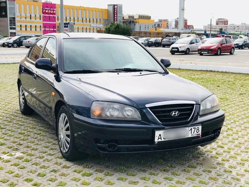 Hyundai Elantra 3