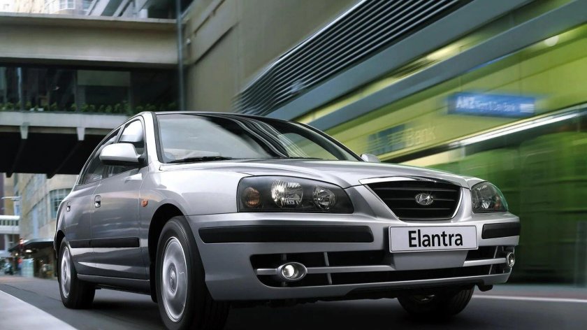 Hyundai elantra 3