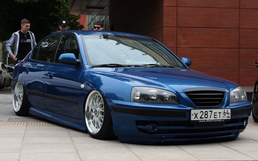 Hyundai Elantra XD stance