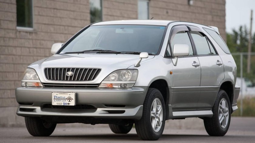 Toyota Harrier 1