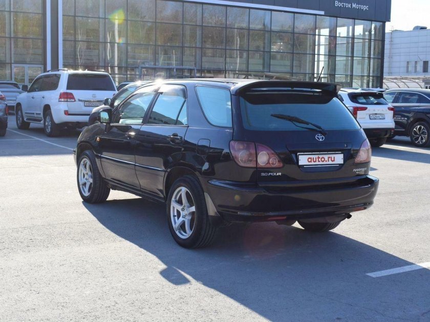 Тойота харриер 3л 2001г