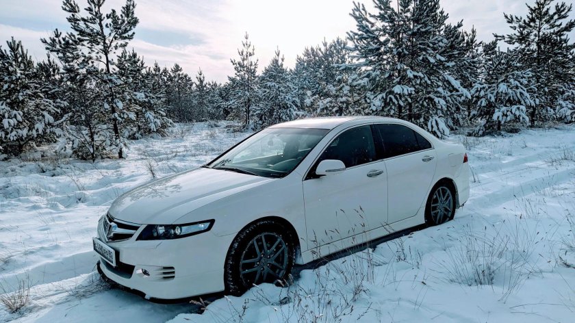 Хонда Аккорд 7 белый