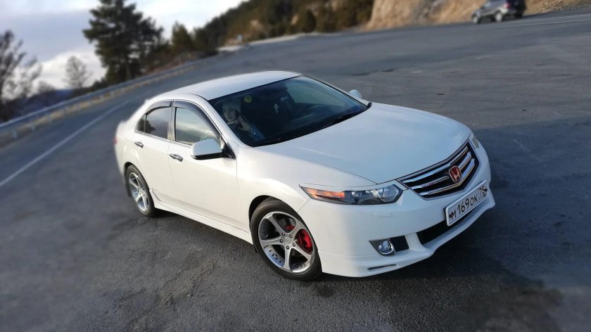 Honda Accord 8 белый