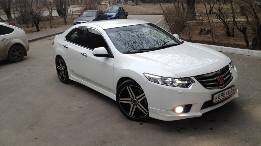 Honda Accord 8 белый