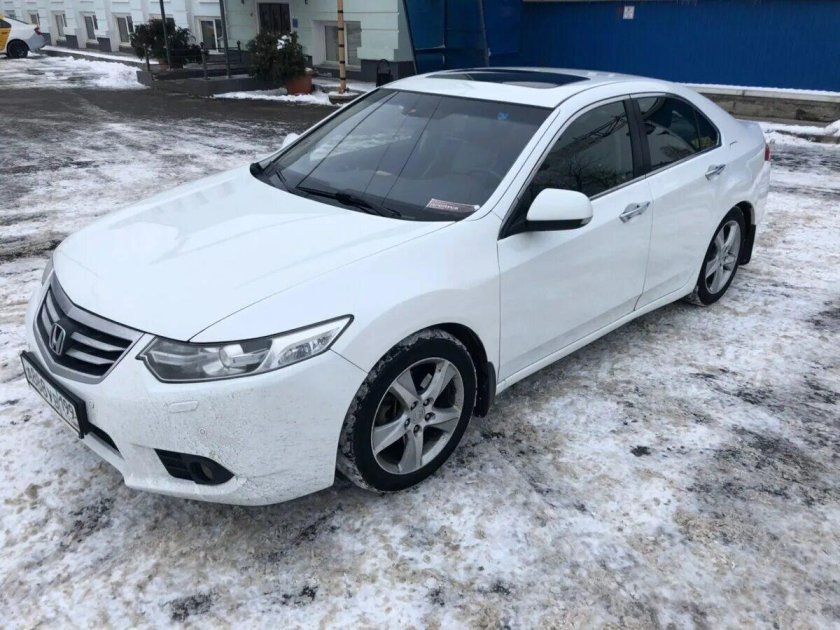 Honda Accord 2012 белый