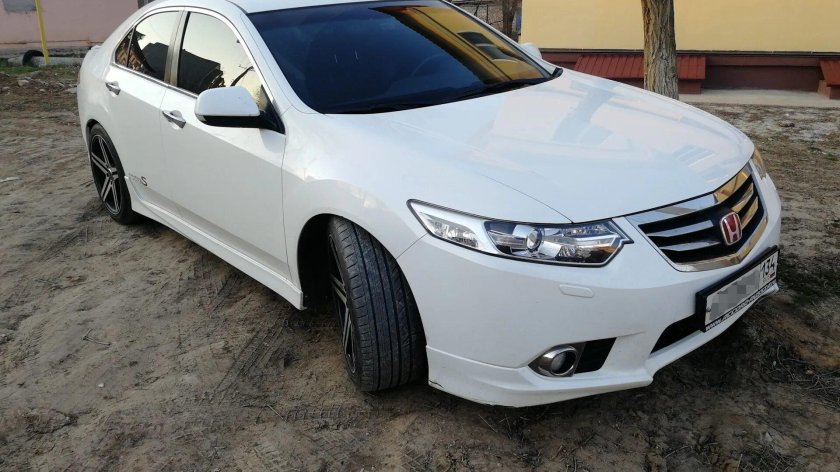 Honda Accord 2012 белый