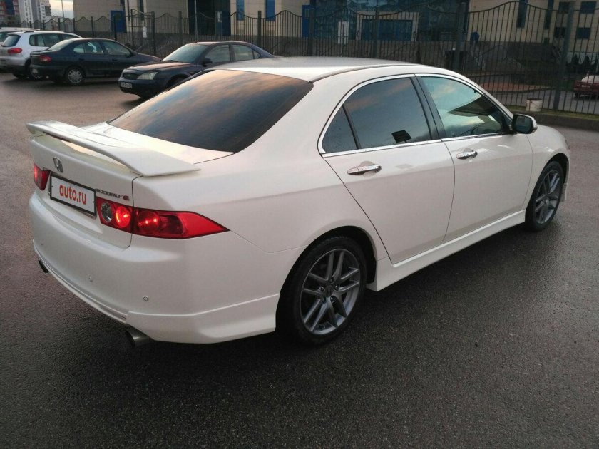 Honda Accord 2007 белая