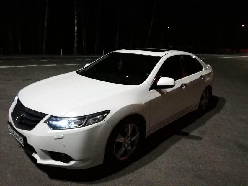 Хонда Аккорд 8 Рестайлинг белый