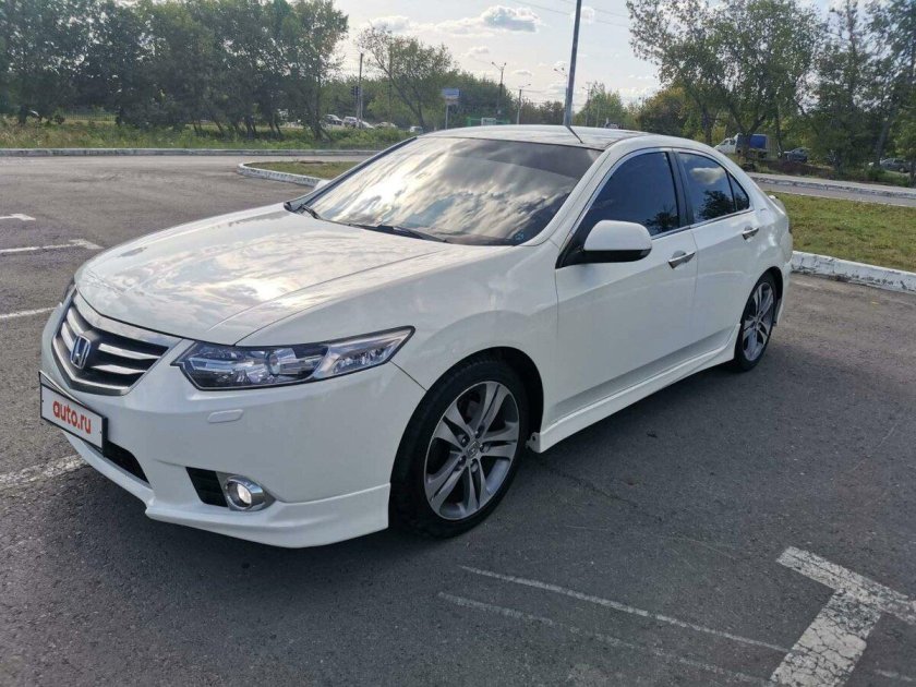 Хонда Аккорд 2011 года
