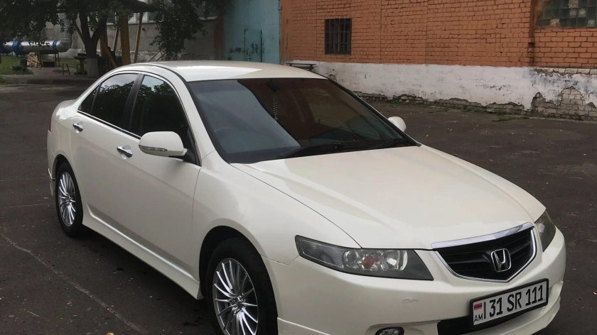 Honda Accord 7 White