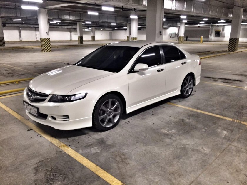 Honda Accord белая