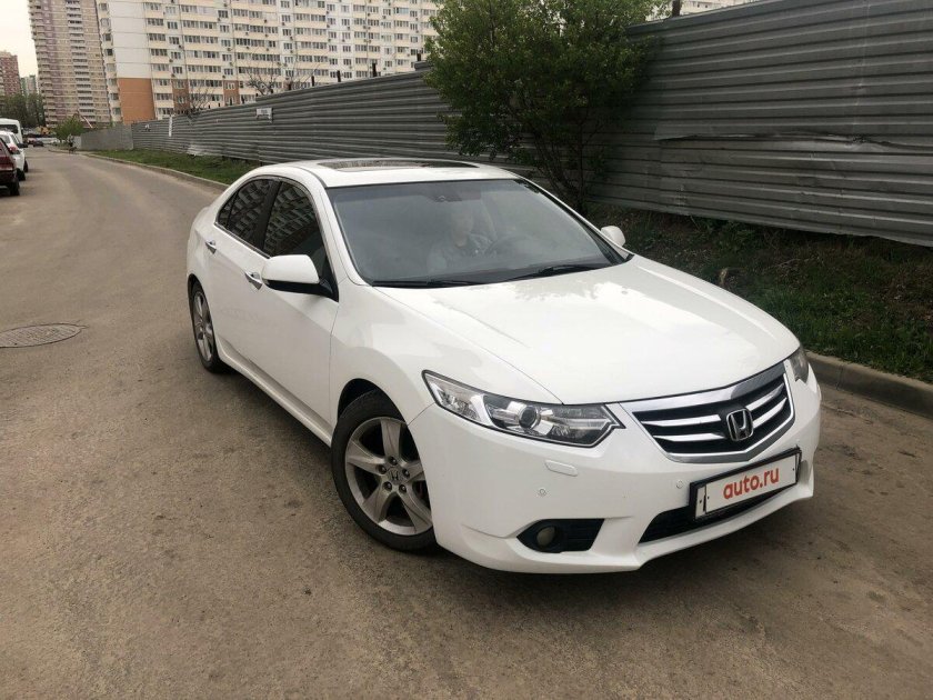 Honda Accord 2012 белый