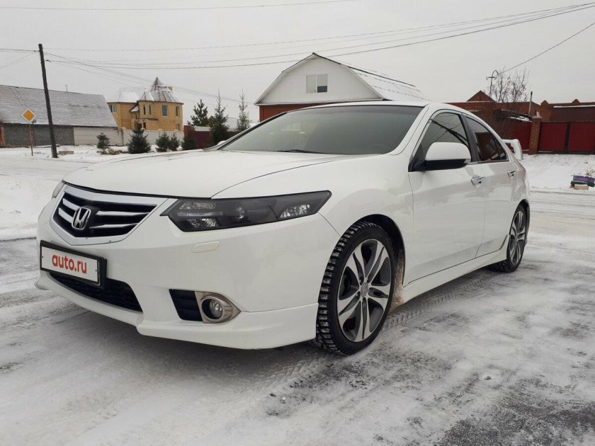 Хонда Аккорд 2008 белая
