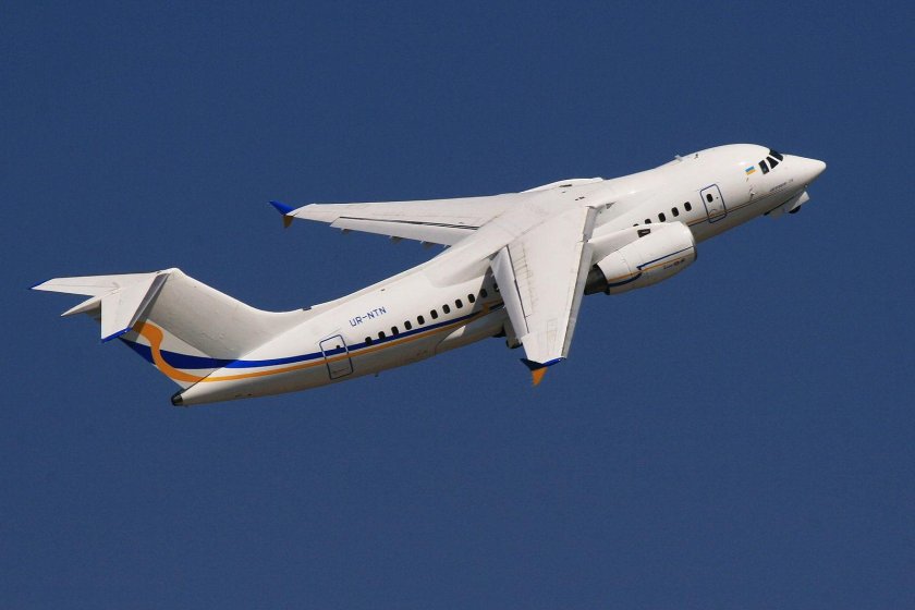 АН-158 пассажирский самолёт