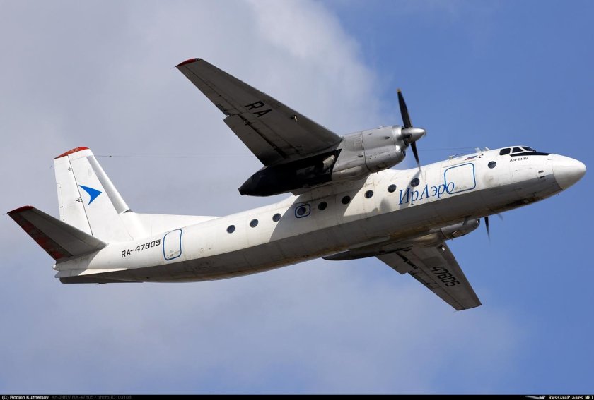 Самолет АН 24