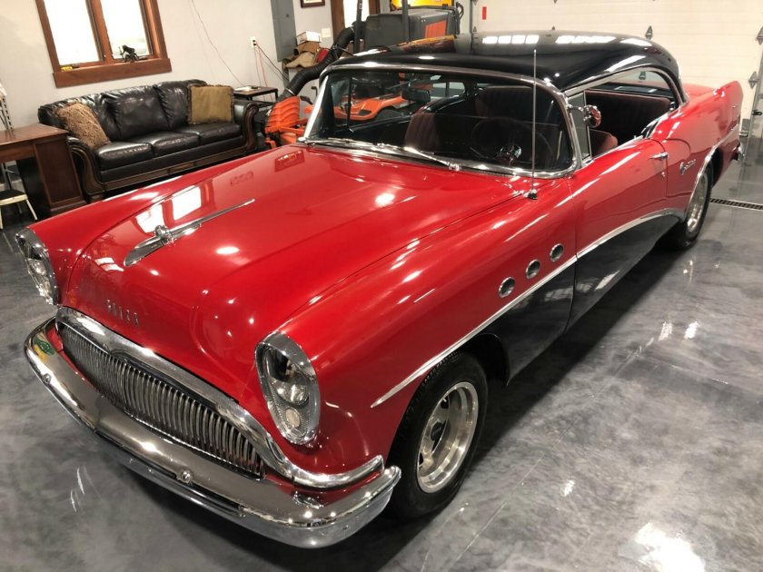 Buick roadmaster 1956