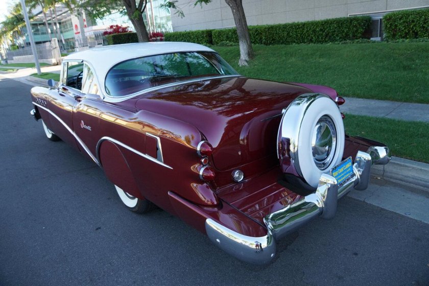 Buick Roadmaster 1954
