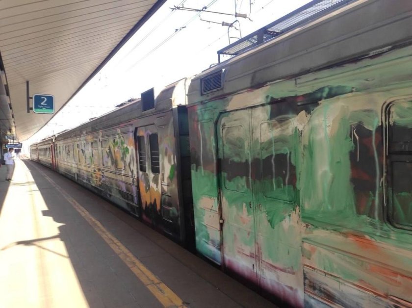 Разрисованный поезд