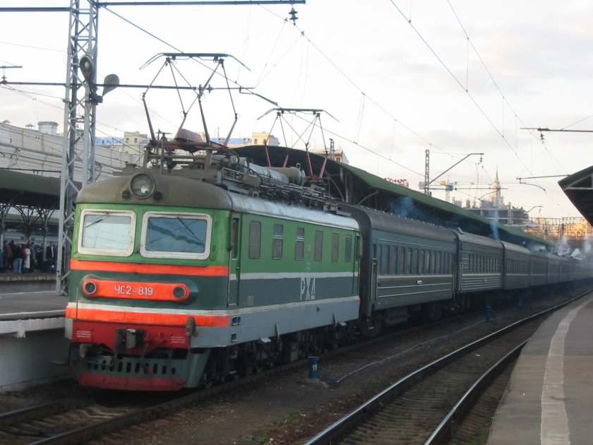 Москва-Дубна электровоз чс2