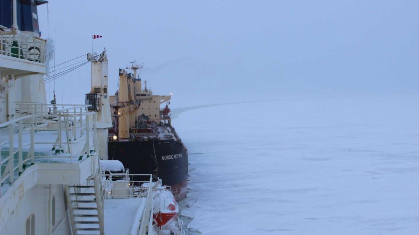 Швартовка во льдах