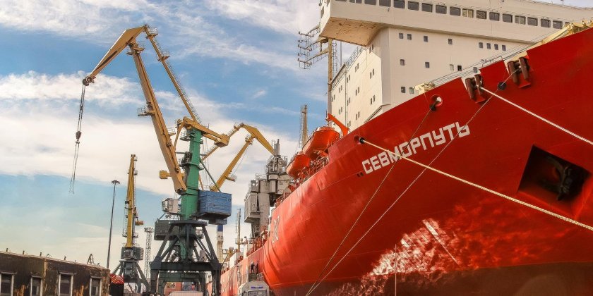 Севморпуть лихтеровоз