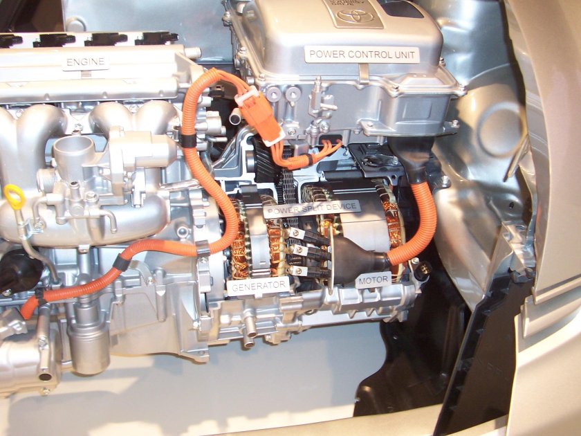 Гибридный двигатель Тойота Приус