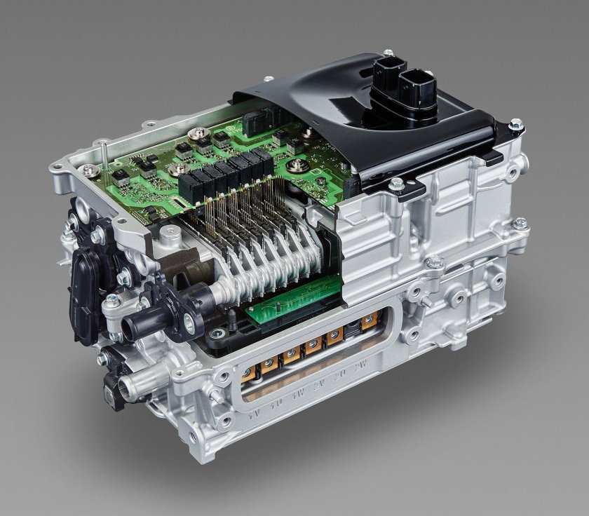 Тойота Приус гибрид электродвигатель